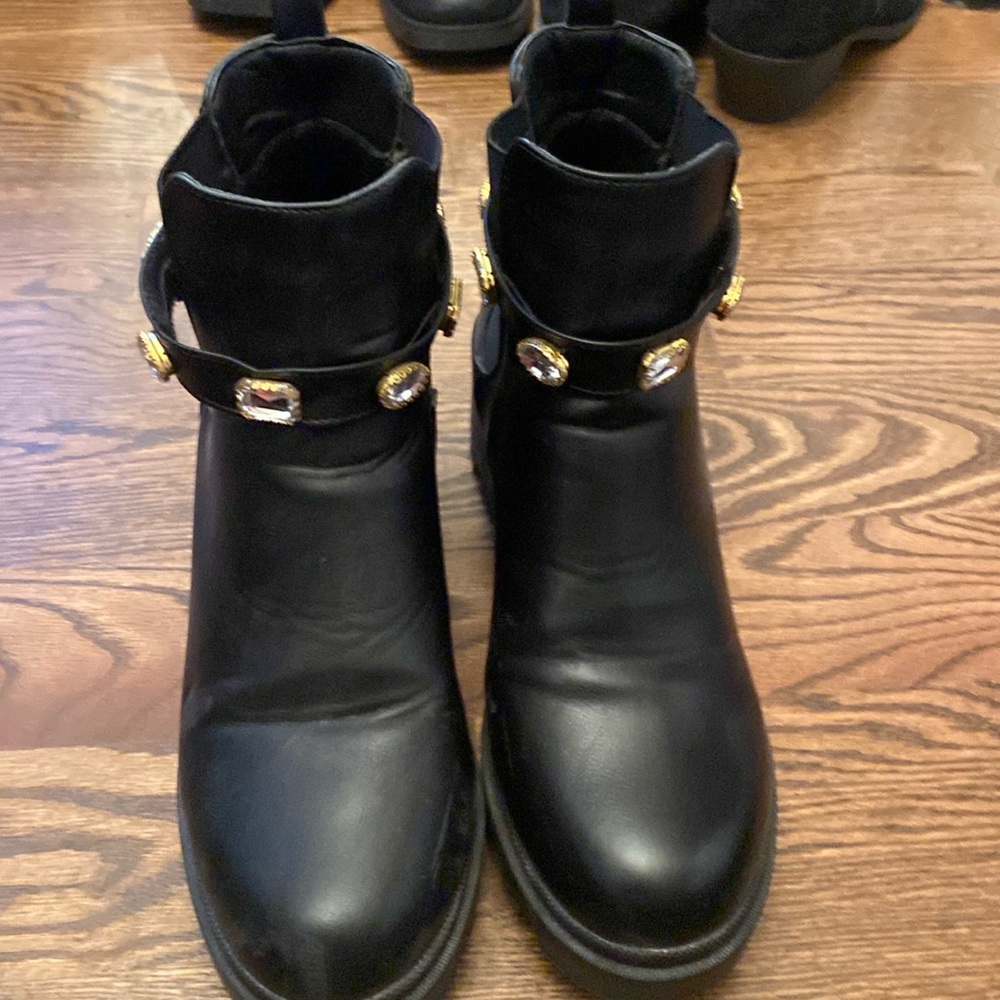 Black boots